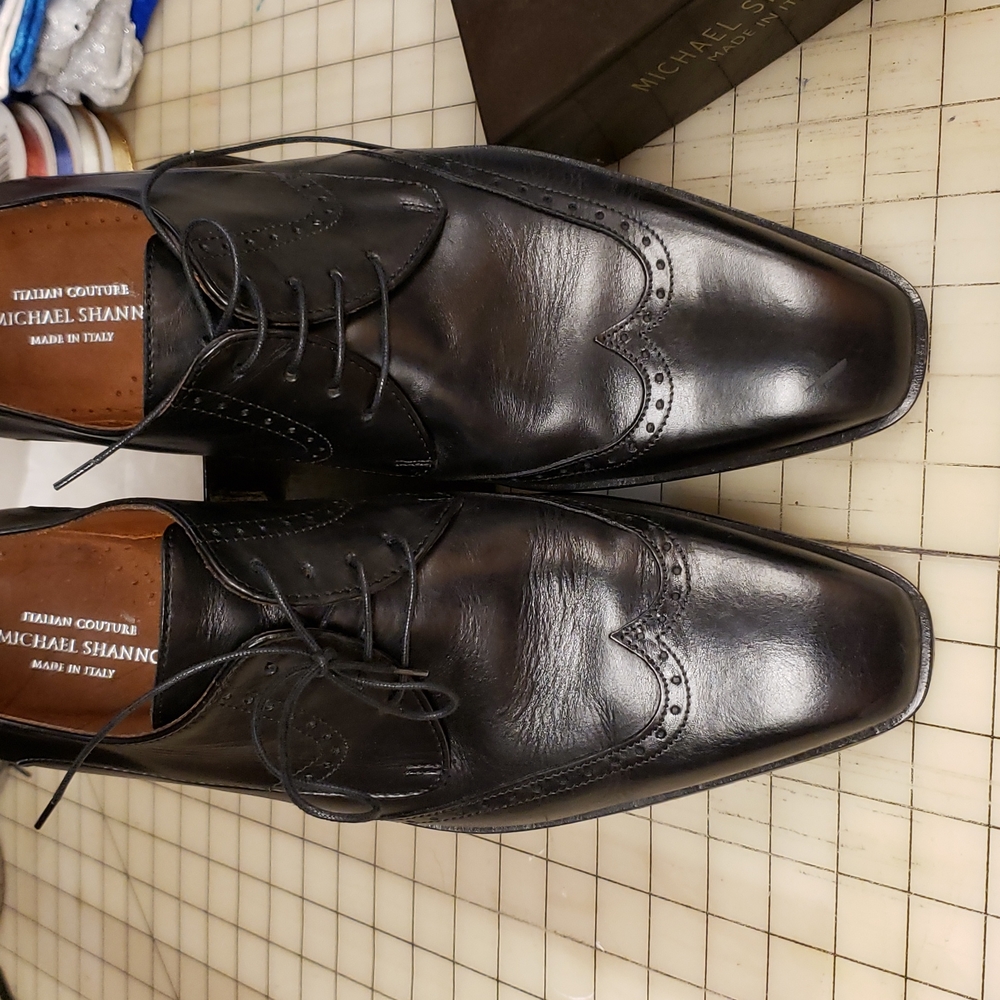 Dress shoes